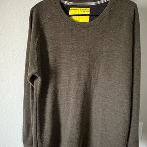 Descendant of Thieves lightweight textured knit sweater by designer Dres Ladro.
